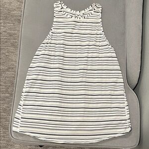 LULULEMON Women’s top - black and white striped size 4